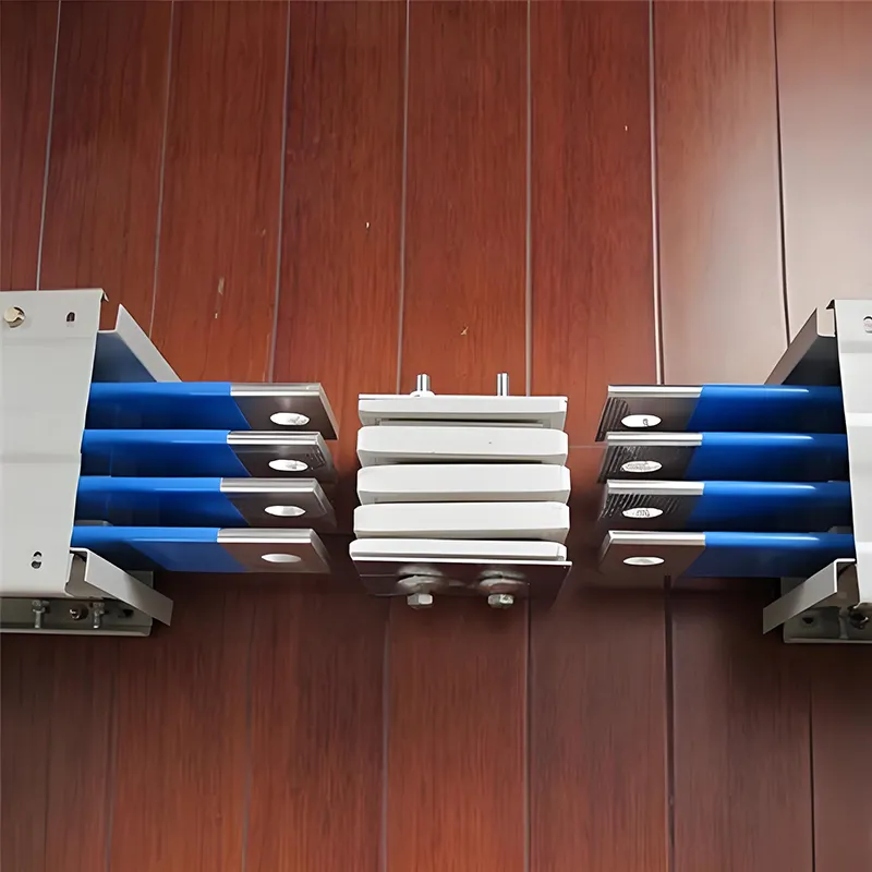 Đường xe buýt cách nhiệt 2000A